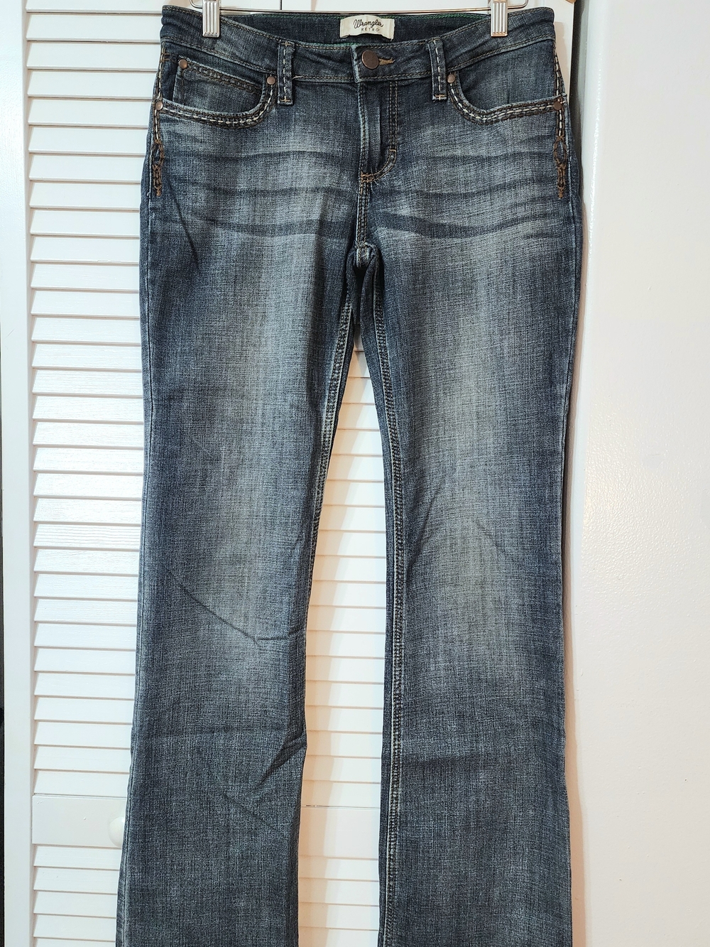 Wrangler Women’s Retro Faded Blue Bootcut Jeans